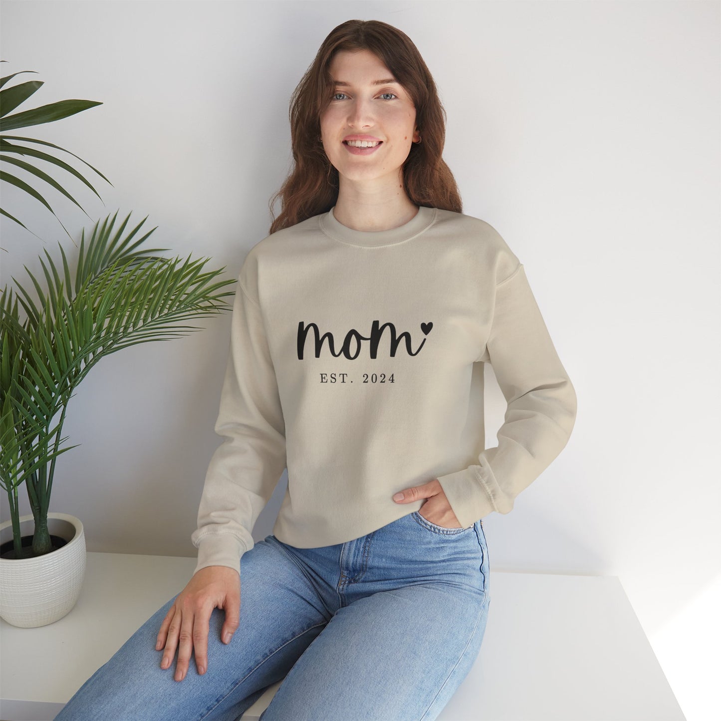 Sweatshirt Mom Est. 2024. The best gift for the expecting or new mom,  Mother's Day Gifts, gift for mummy