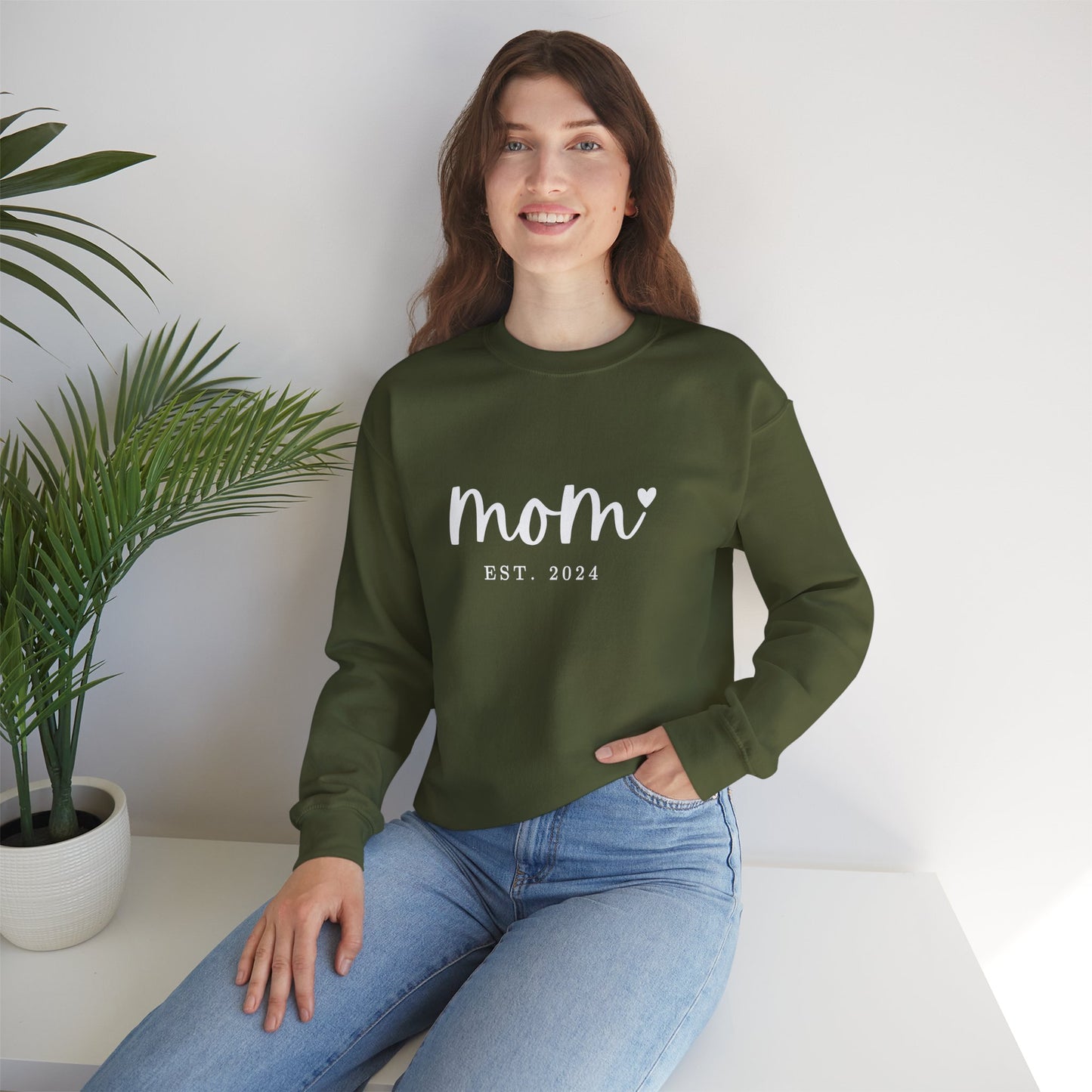 Sweatshirt Mom Est. 2024. The best gift for the expecting or new mom,  Mother's Day Gifts, gift for mummy