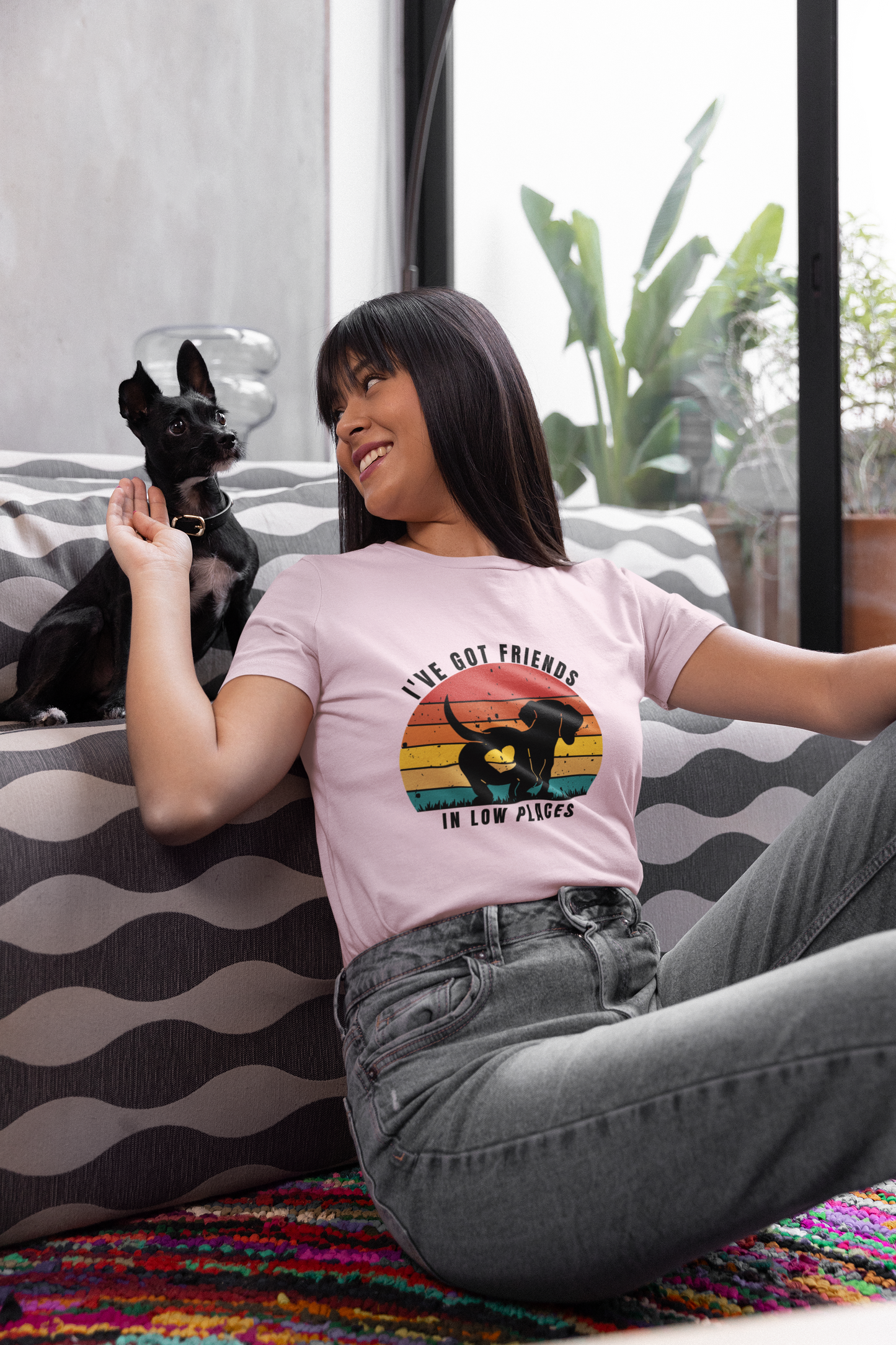 Dachshund Shirt, Funny Gift for Dachshund Lover, Retro Vintage Dachshund, Dachshund Mom, Wiener Dog Shirt, I've Got Friends In Low Places. UNISEX