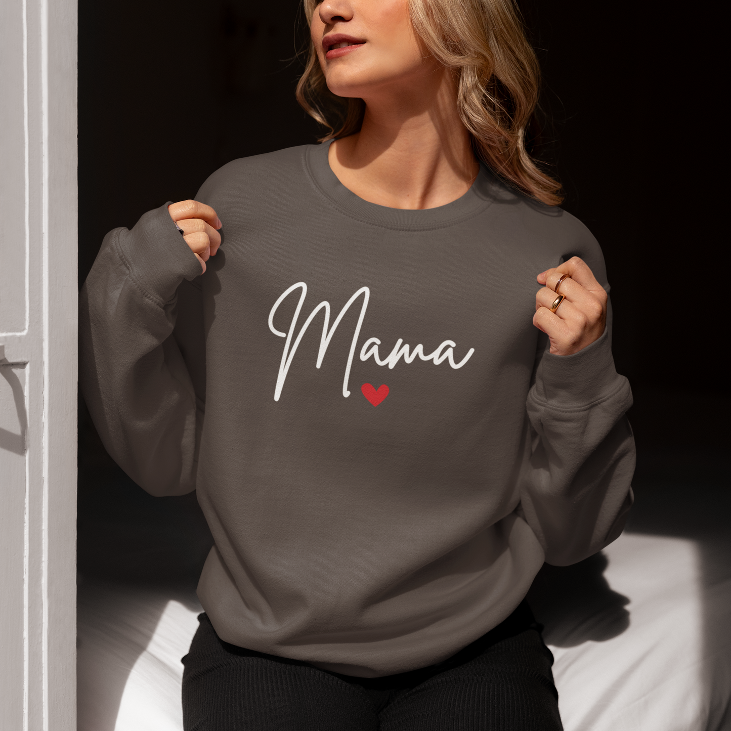 Mama Sweatshirt, the best gift for mom, Sweatshirt for mom, Mother's Day Gifts.  Gifts for mom ♡